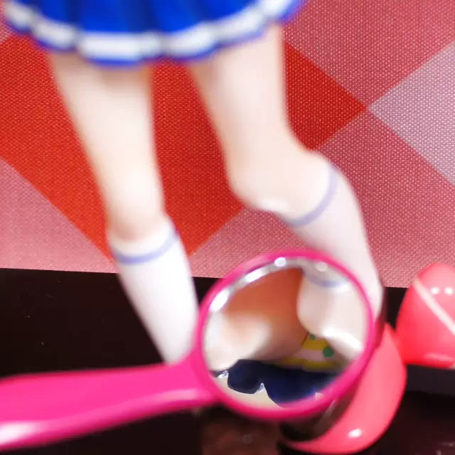 绅士们好好学起来《欣赏美少女坐姿模型胖次的方法》都如此细节了，那就不能错过呀