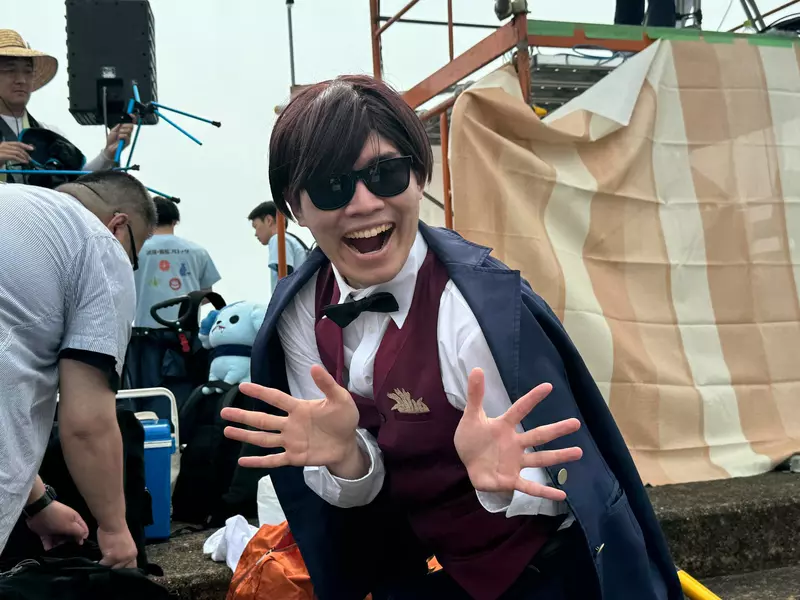 《佐贺偶像是传奇》那个男人现身泥林匹克高还原度COSPLAY超抢镜