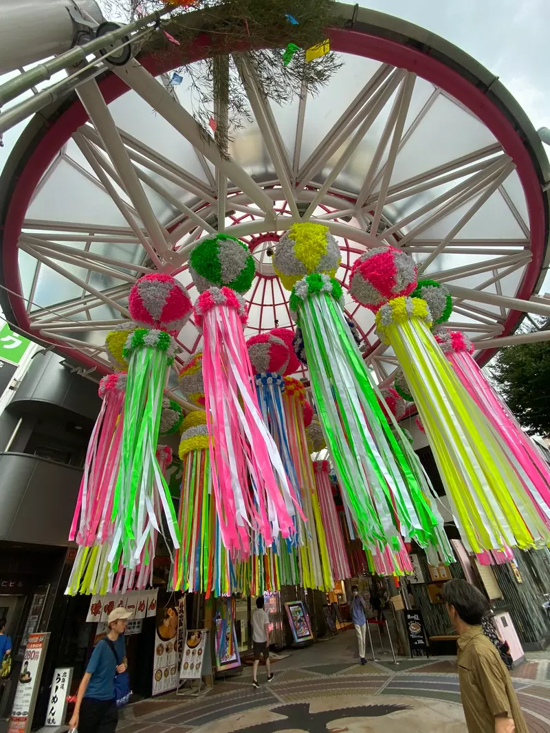 《阿佐谷七夕祭2024》一年一度的纸艺人偶大展本届的亮点当然是那位大魔法使