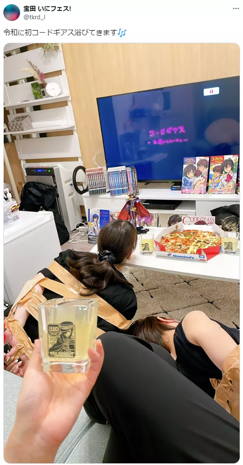 《推坑朋友Code Geass》没看完50集不能回家？先把宅宅绑起来免得他们抓狂了